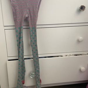Grey tights, with purple stripes and blue polkadots size 8 to 10, Matilda, Jan